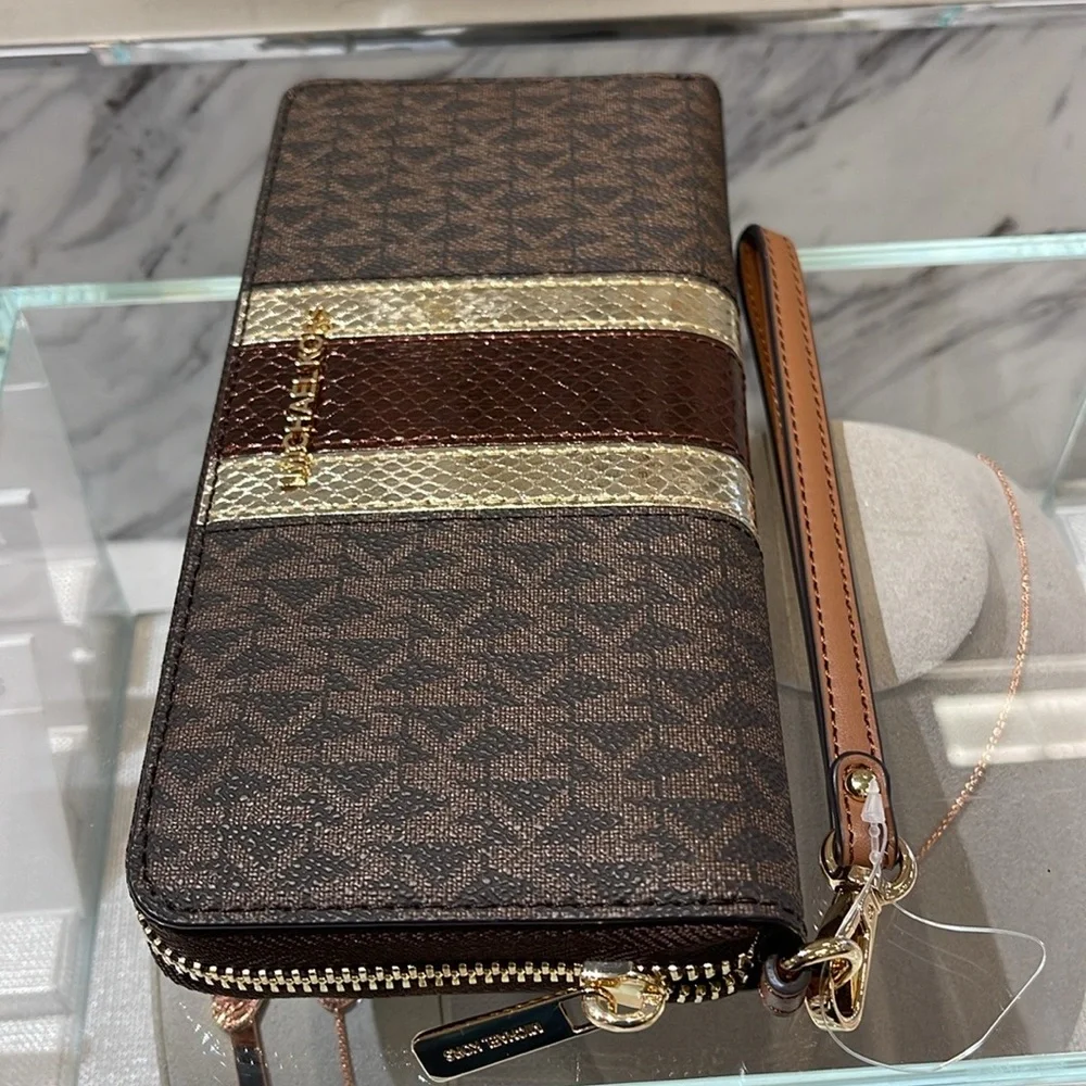 Michael Kors Jet Set Travel Large Signature Logo and Metallic Continental Wallet - Picture 10 of 16